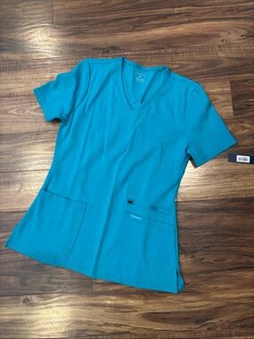 Jaanuu Women's Teal V-Neck Short Sleeve Scrub Top